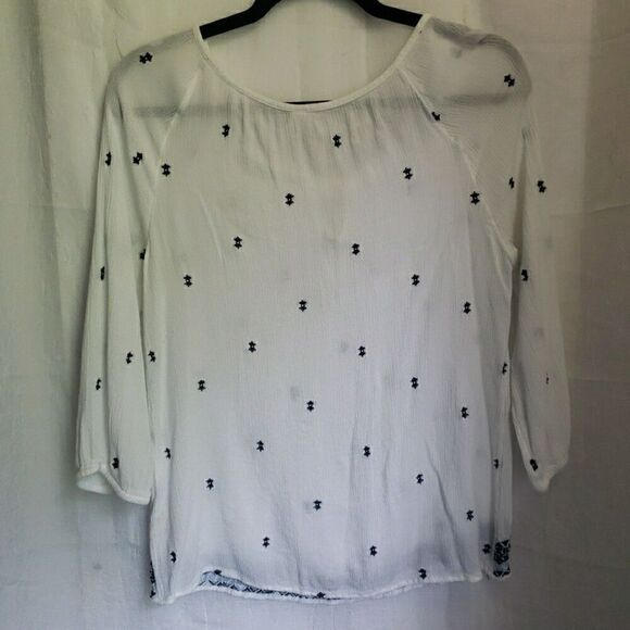 Mudd Boho Shirt White Navy Blue Embroidered Elastic 3/4 Sleeve Cuff Women Size L - Picture 6 of 10